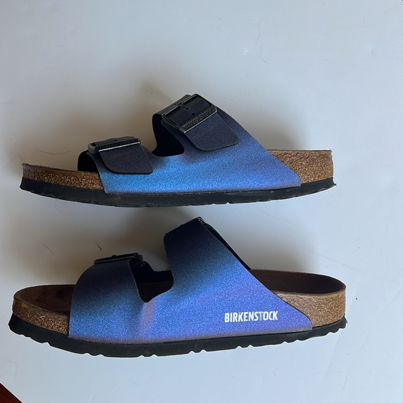 Birkenstock metallic iridescent blue size 38 women’s slides - Picture 3 of 7